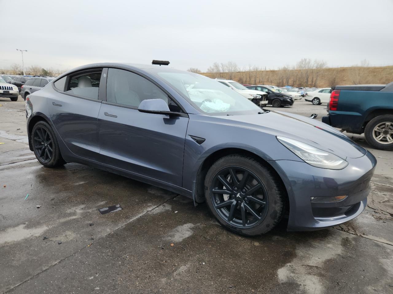 Tesla Model 3 Image 12