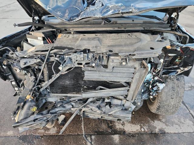 Chevrolet Suburban K1500 Lt Image 9