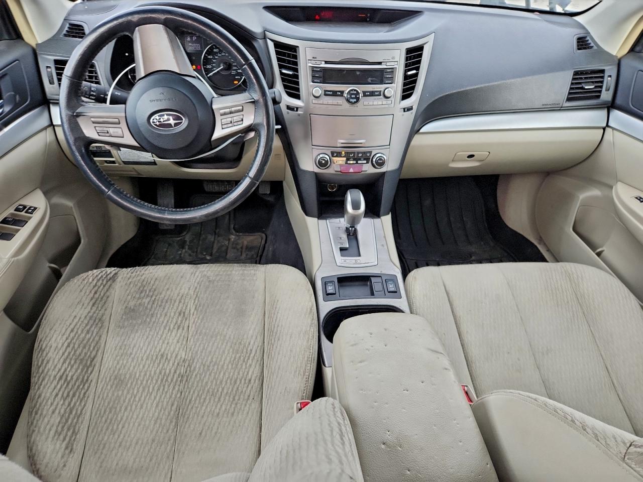 Subaru Outback 2.5i Premium Image 10