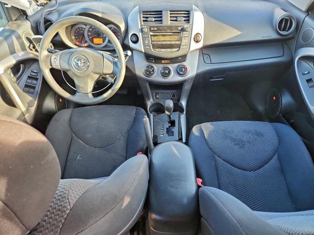 Toyota RAV4 Sport Image 8