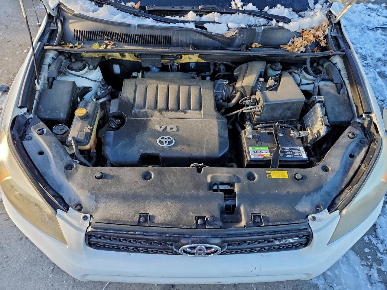 Toyota RAV4 Sport Image 5