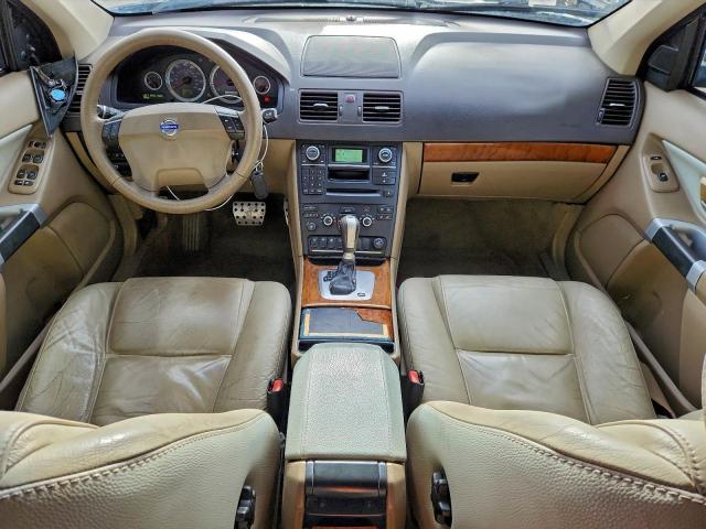 Volvo XC90 V8 Image 9