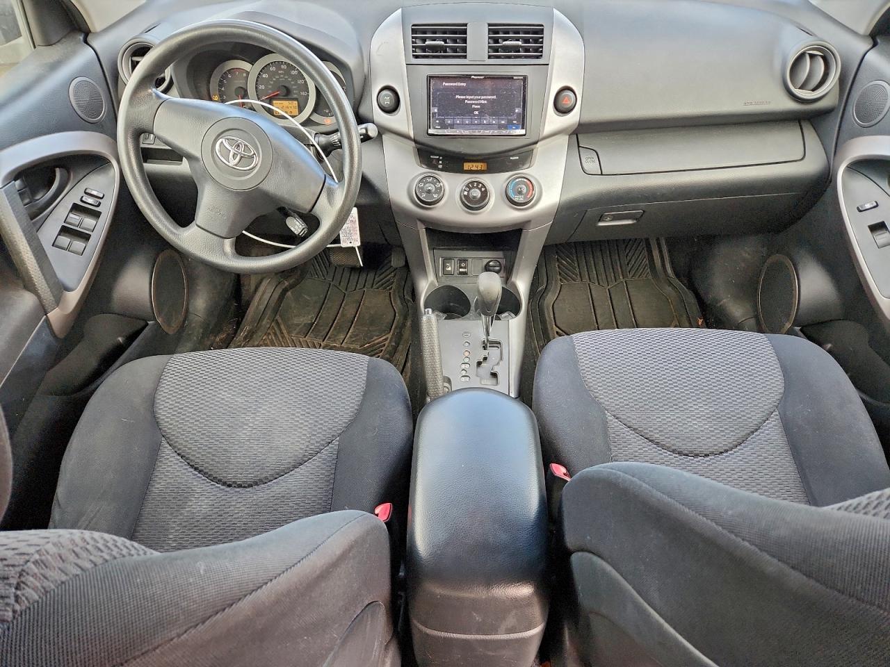 Toyota RAV4 Sport Image 11