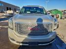GMC Yukon Denali Image 8