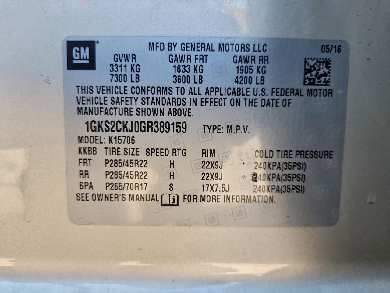 GMC Yukon Denali Image 3