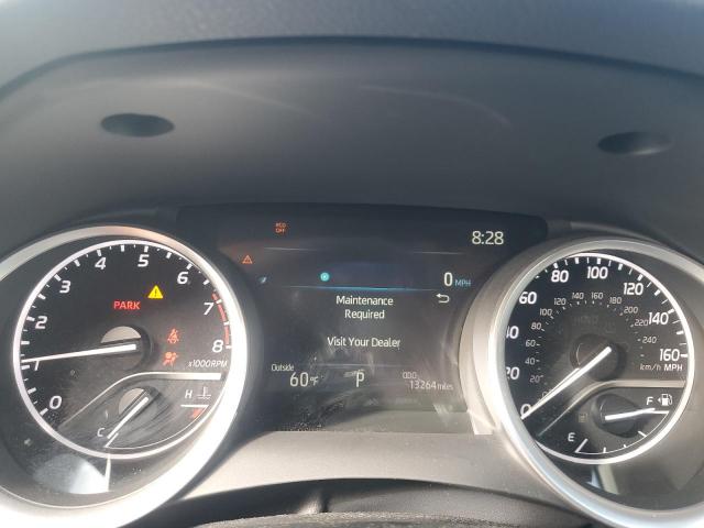 Toyota Camry Le Image 13