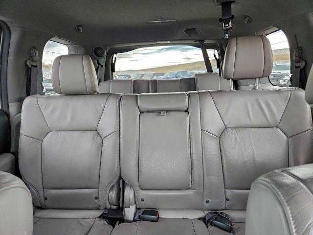 Honda Pilot Touring Image 6