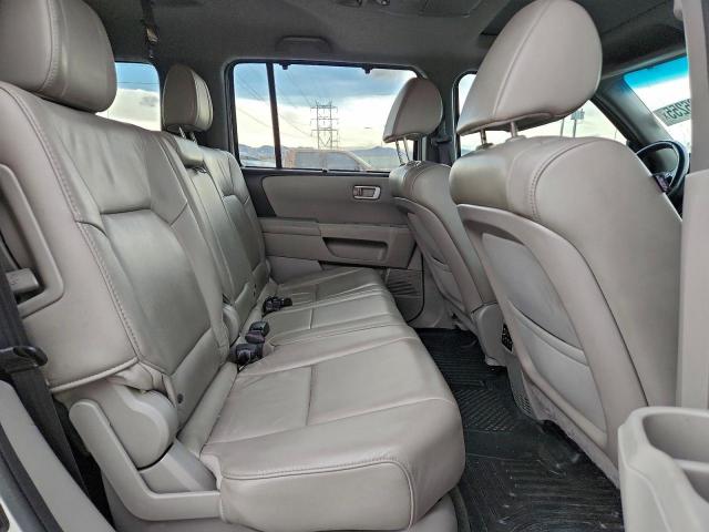 Honda Pilot Touring Image 11