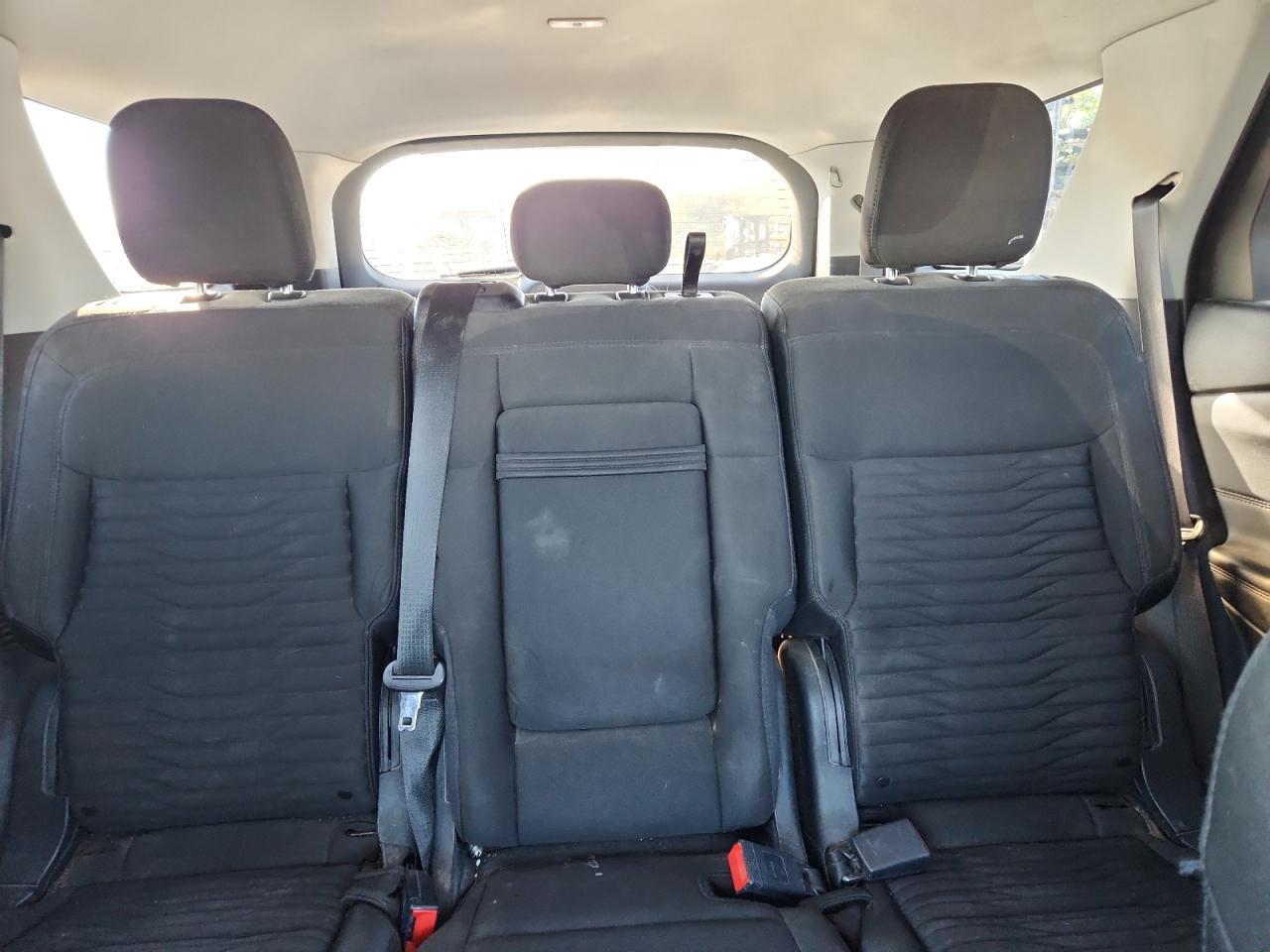 Ford Explorer Xlt Image 4