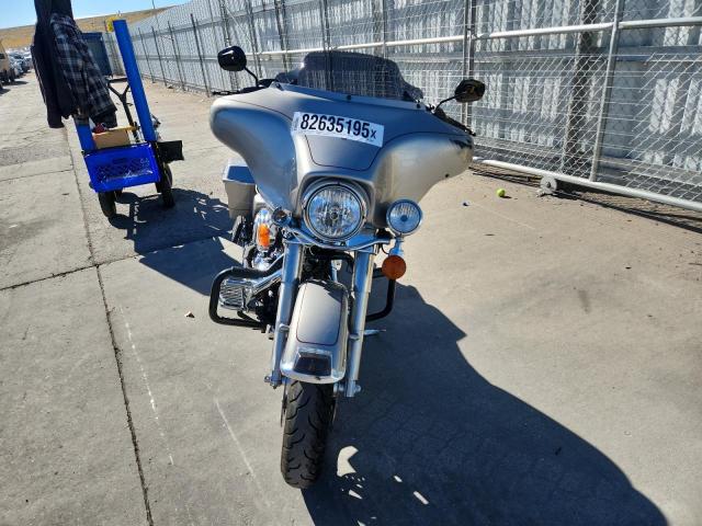 Harley-Davidson Fl Classic Image 8