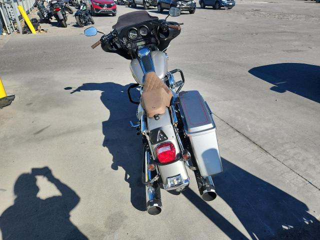 Harley-Davidson Fl Classic Image 6