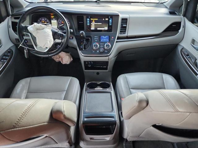 Toyota Sienna Xle Image 9