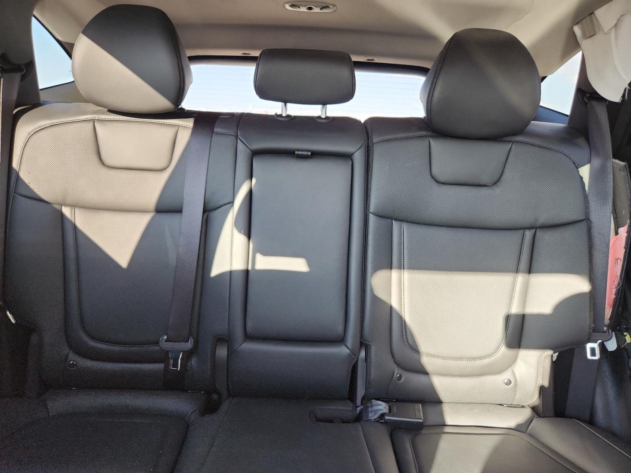 Hyundai TUCSON Limited Image 14