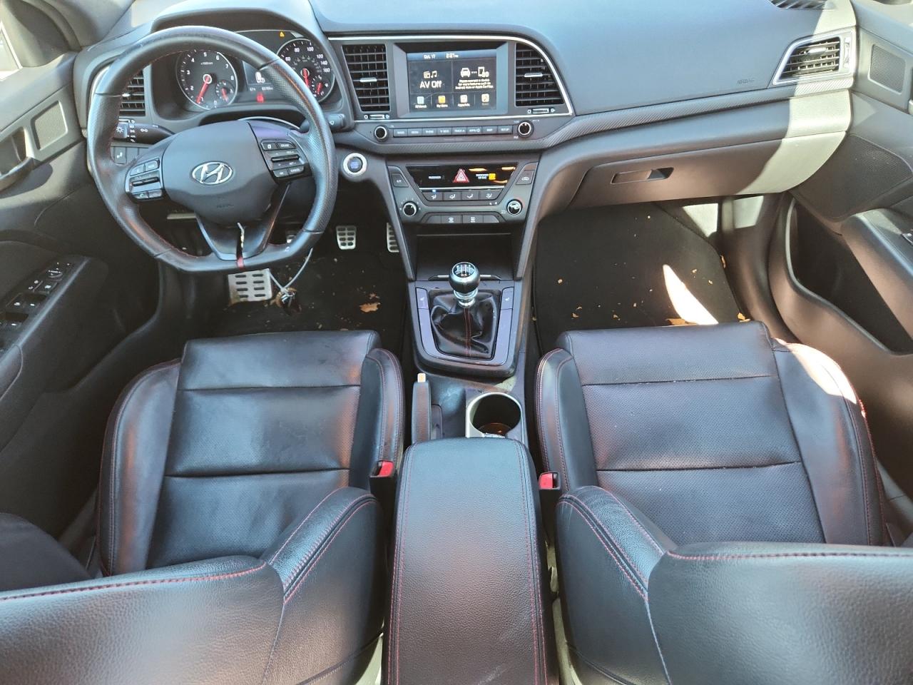 Hyundai ELANTRA Sport Image 4