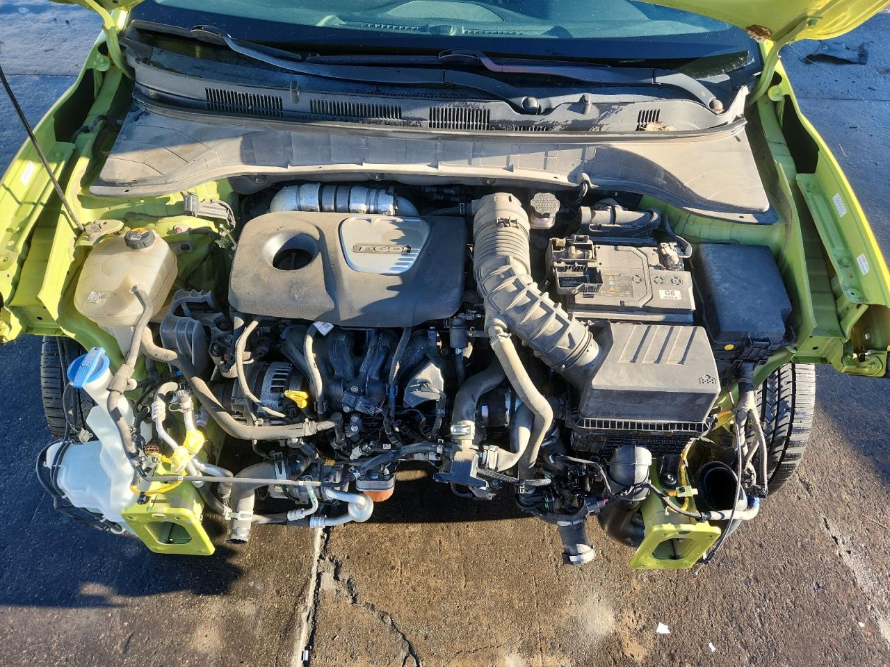 Hyundai KONA Limited Image 10