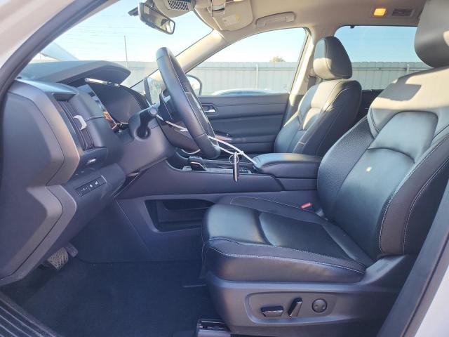 Nissan Pathfinder Sl Image 10