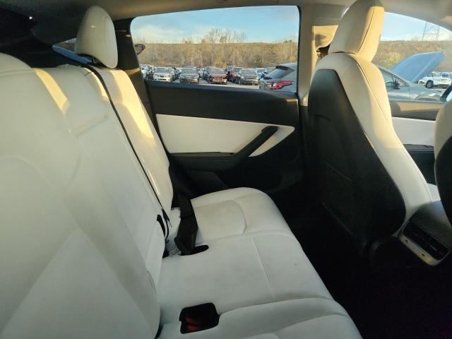 Tesla Model Y Image 13