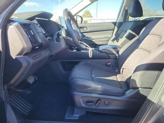 Nissan Pathfinder Sv Image 9