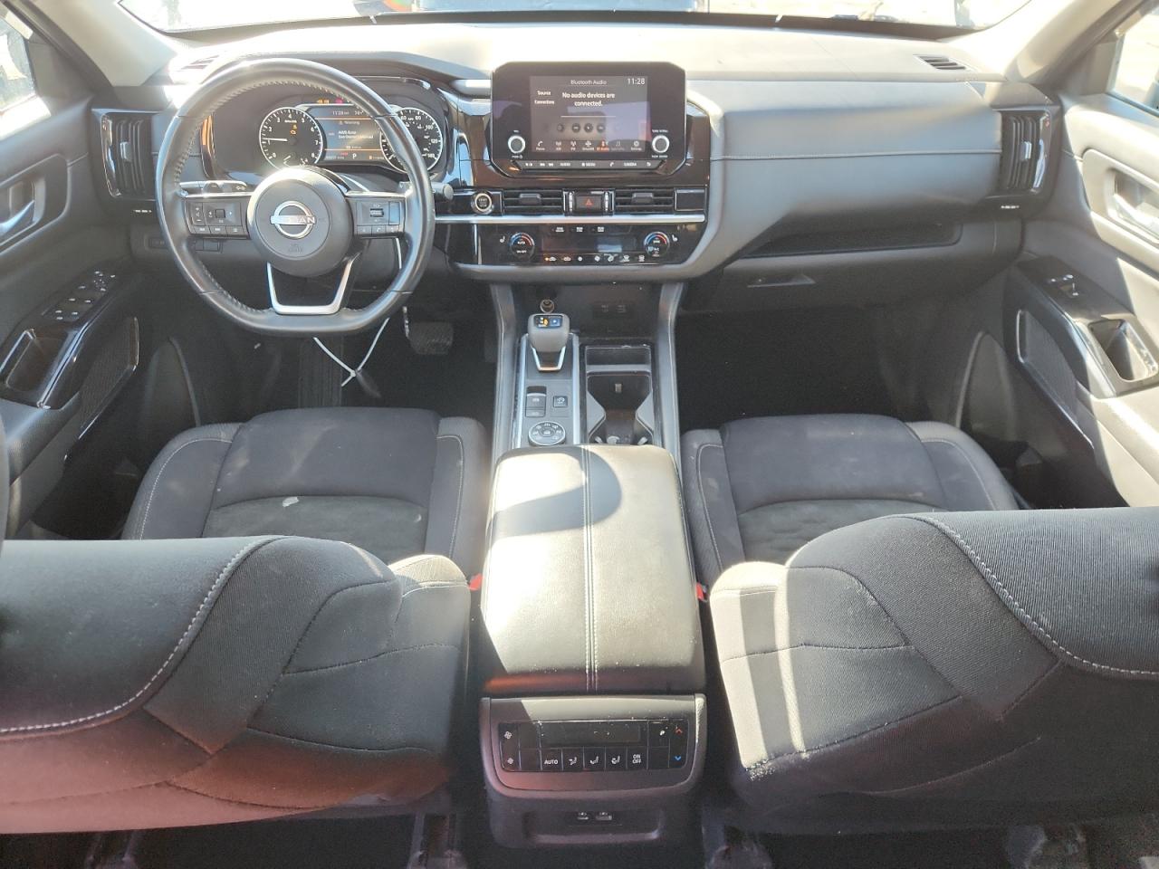 Nissan Pathfinder Sv Image 14
