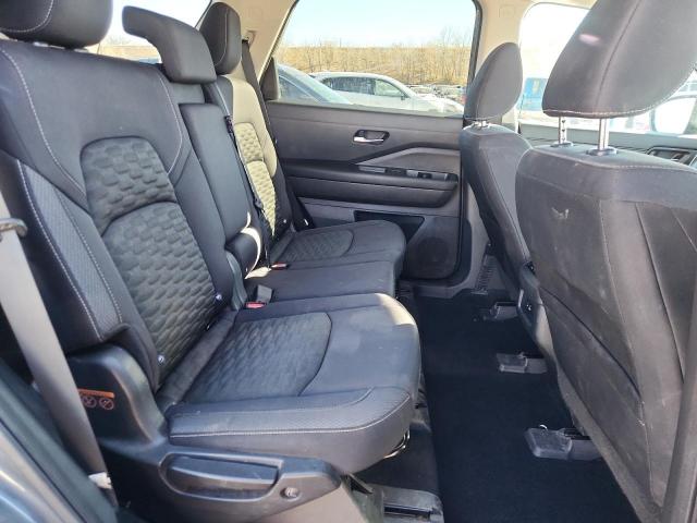 Nissan Pathfinder Sv Image 2