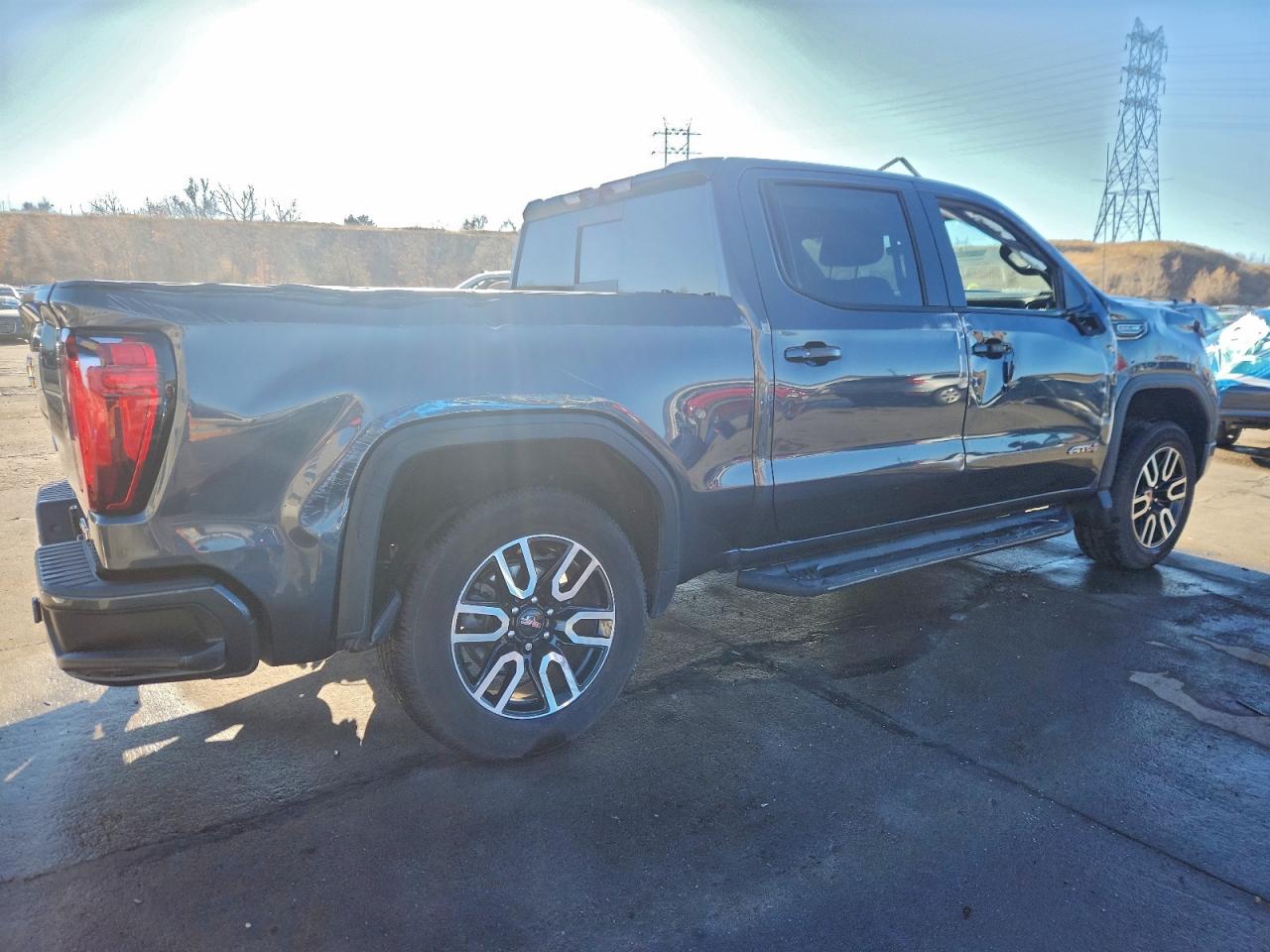 GMC Sierra K1500 At4 Image 4