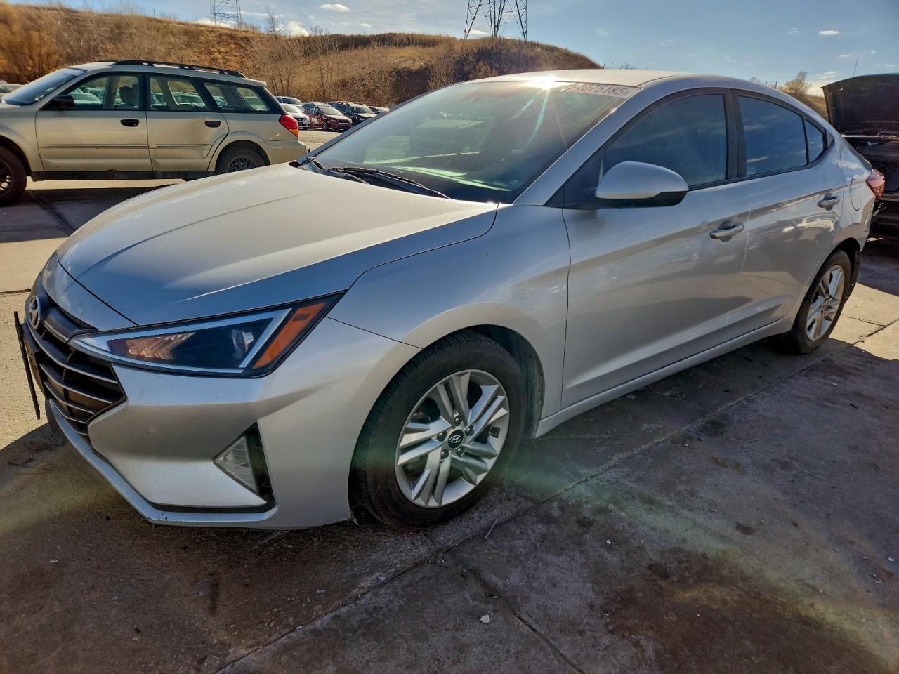 Hyundai ELANTRA Sel Image 1