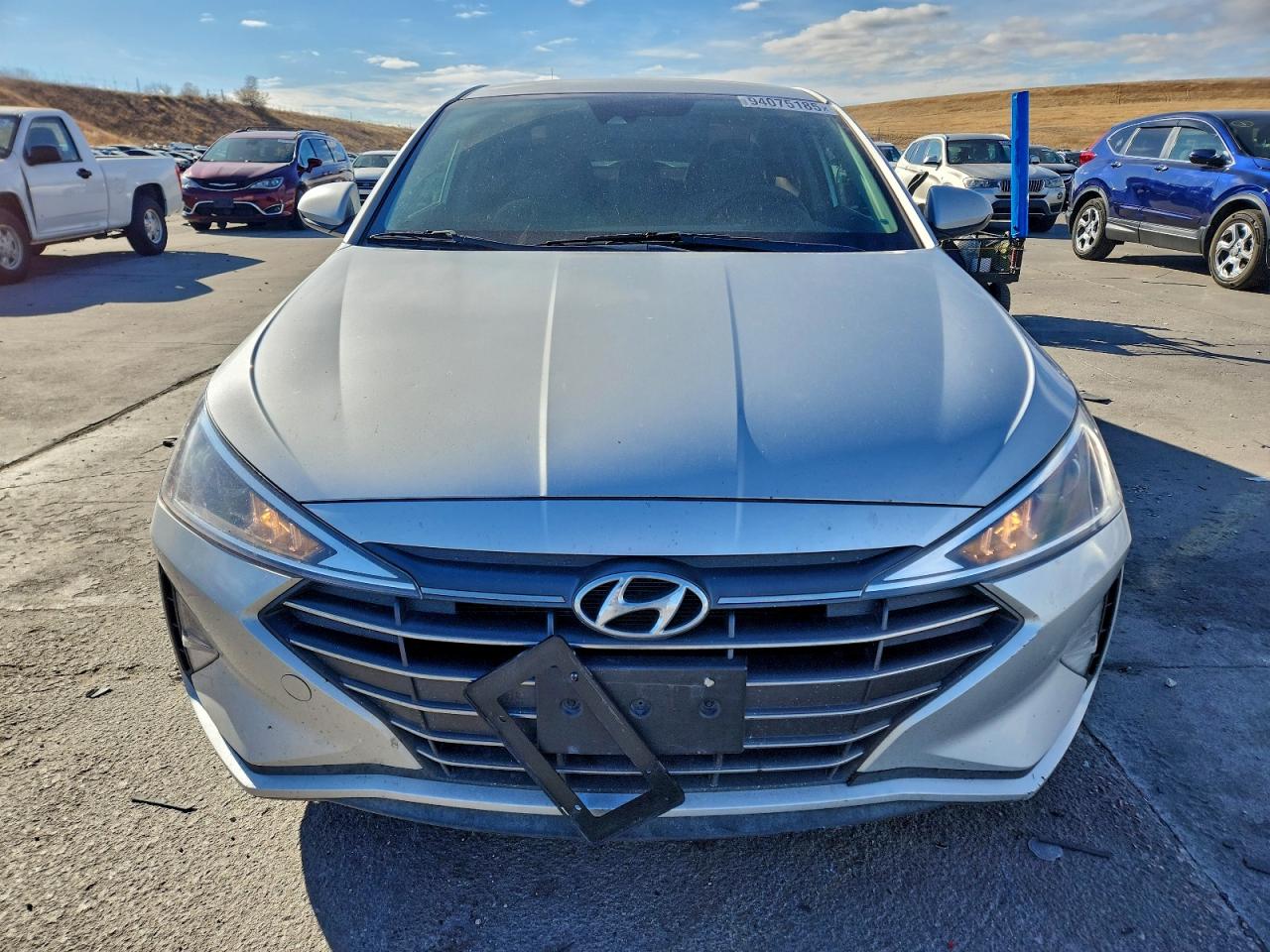 Hyundai ELANTRA Sel Image 9