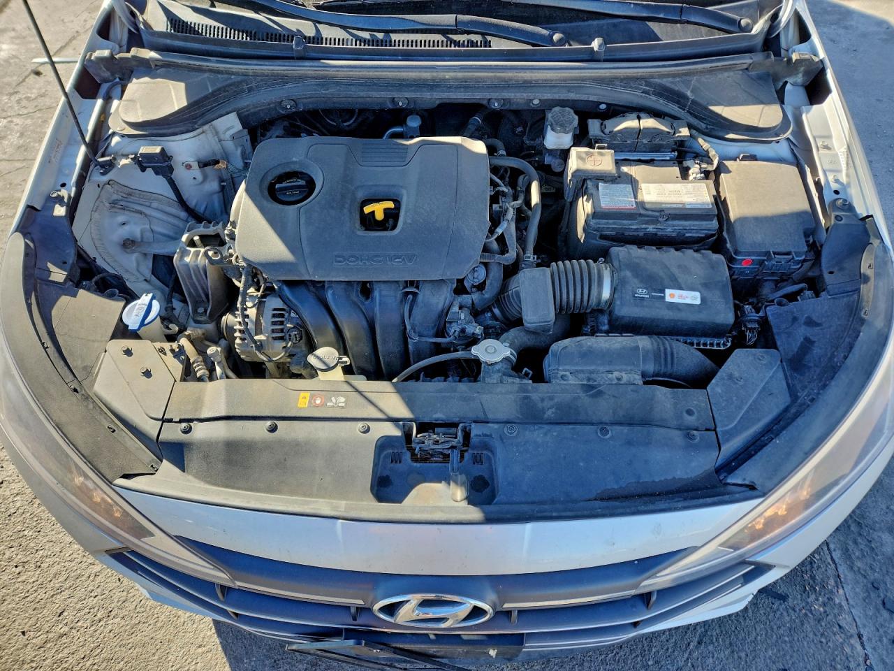 Hyundai ELANTRA Sel Image 5