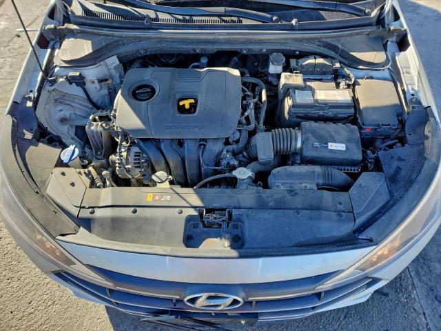 Hyundai ELANTRA Sel Image 5