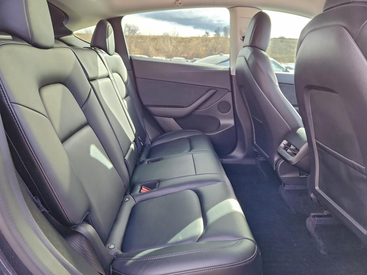 Tesla Model Y Image 11