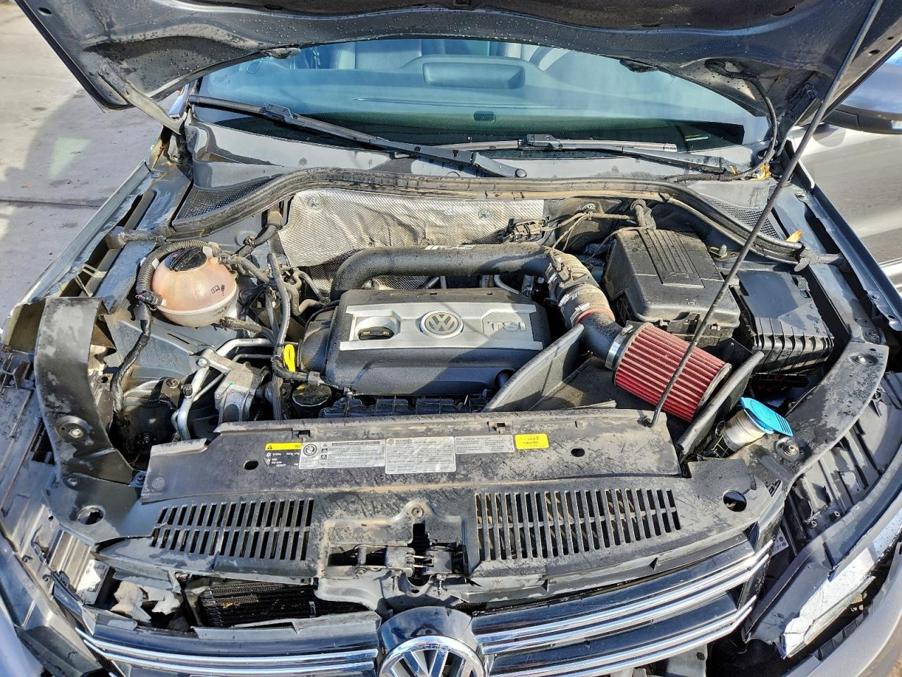 Volkswagen Tiguan S Image 12