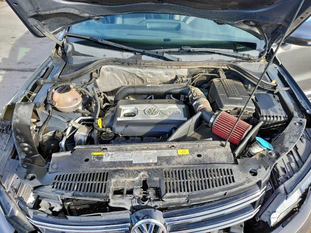 Volkswagen Tiguan S Image 12