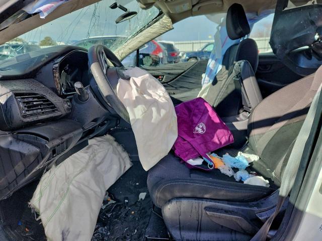 Subaru Legacy Image 3