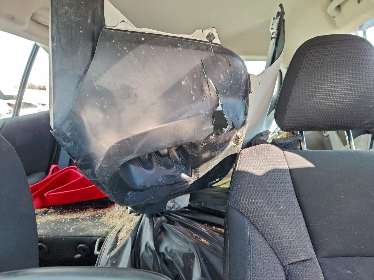 Subaru Legacy Image 8