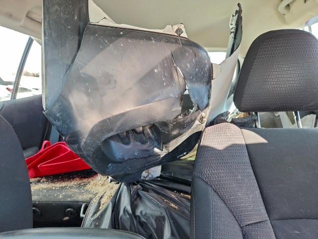 Subaru Legacy Image 8