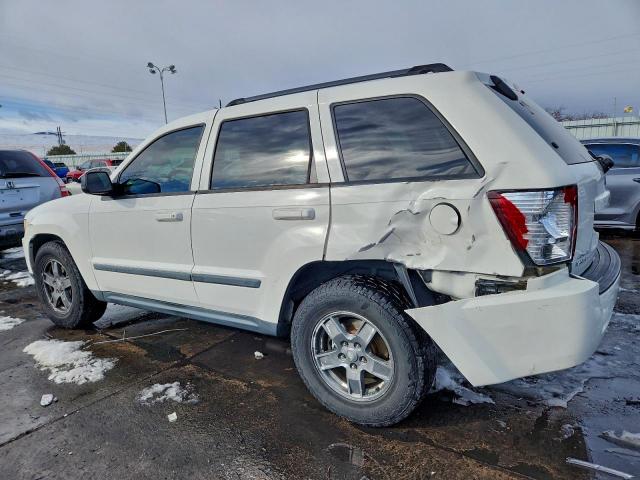 Jeep Grand Cherokee Laredo Image 13
