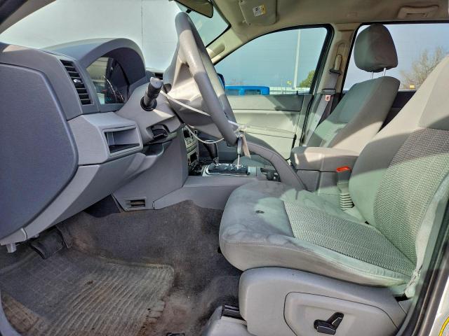 Jeep Grand Cherokee Laredo Image 10