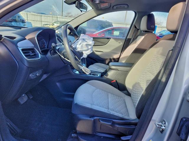 Chevrolet Equinox Ls Image 3