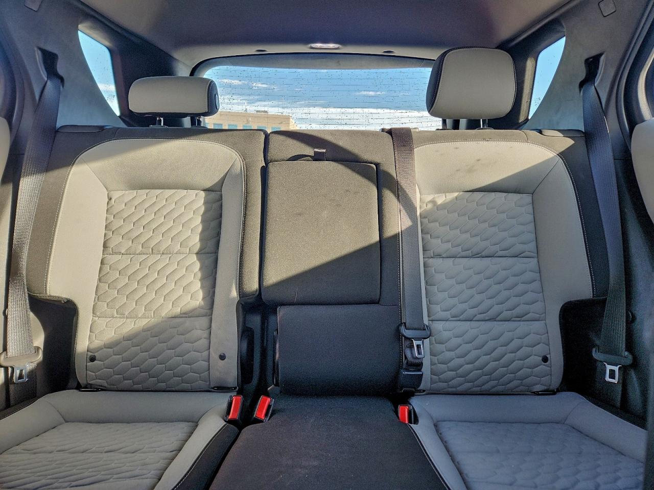 Chevrolet Equinox Ls Image 10