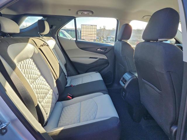 Chevrolet Equinox Ls Image 11