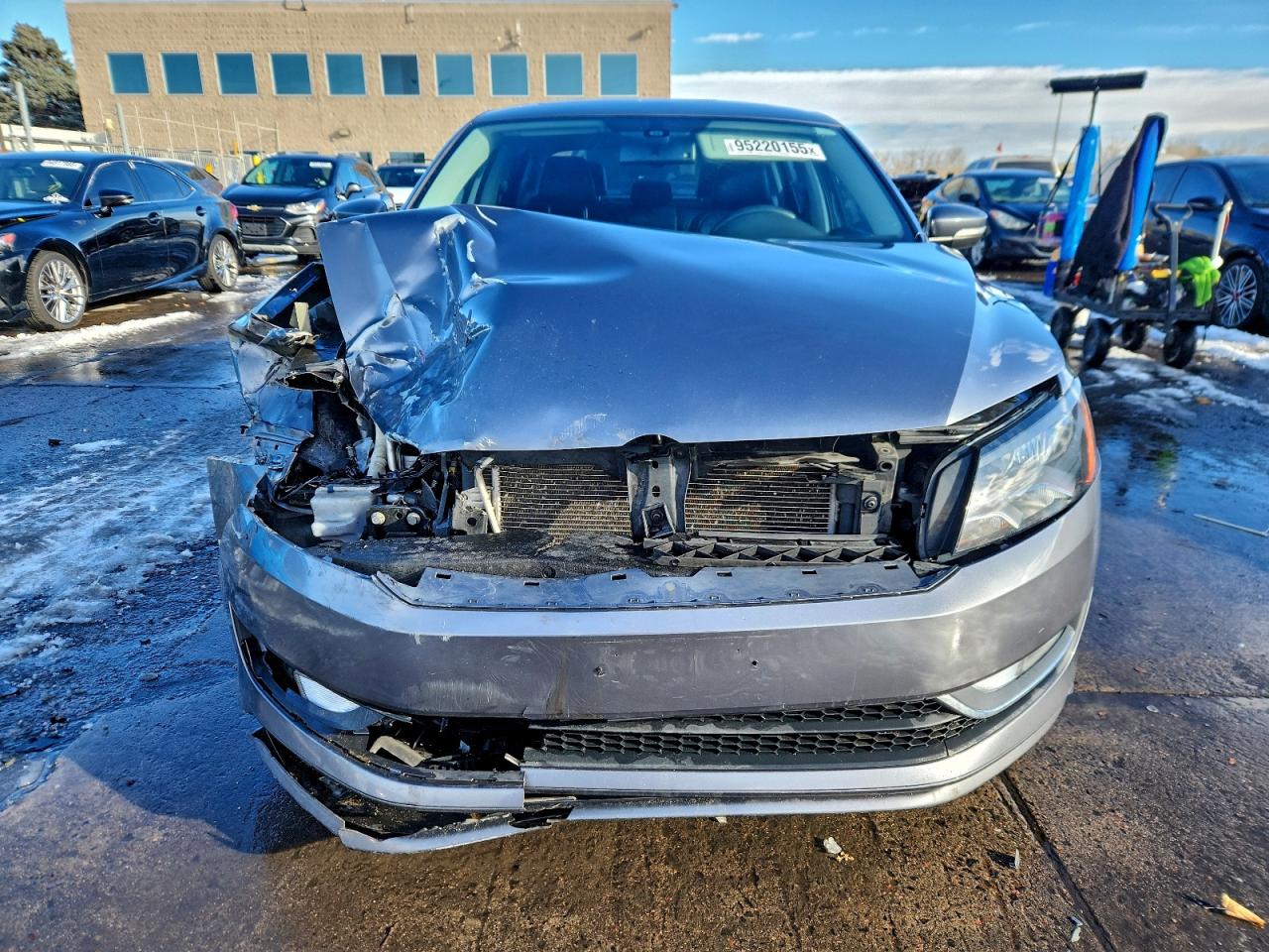 Volkswagen Passat Sel Image 2