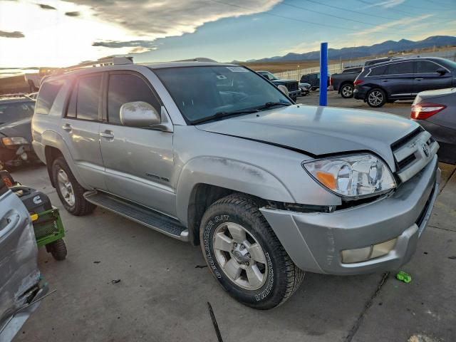 Toyota 4Runner Limited Image 6