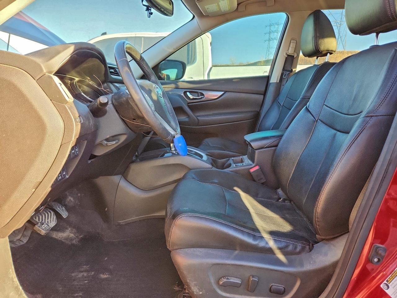 Nissan Rogue S Image 9