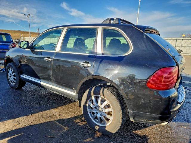 Porsche Cayenne Image 3