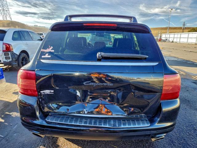 Porsche Cayenne Image 13