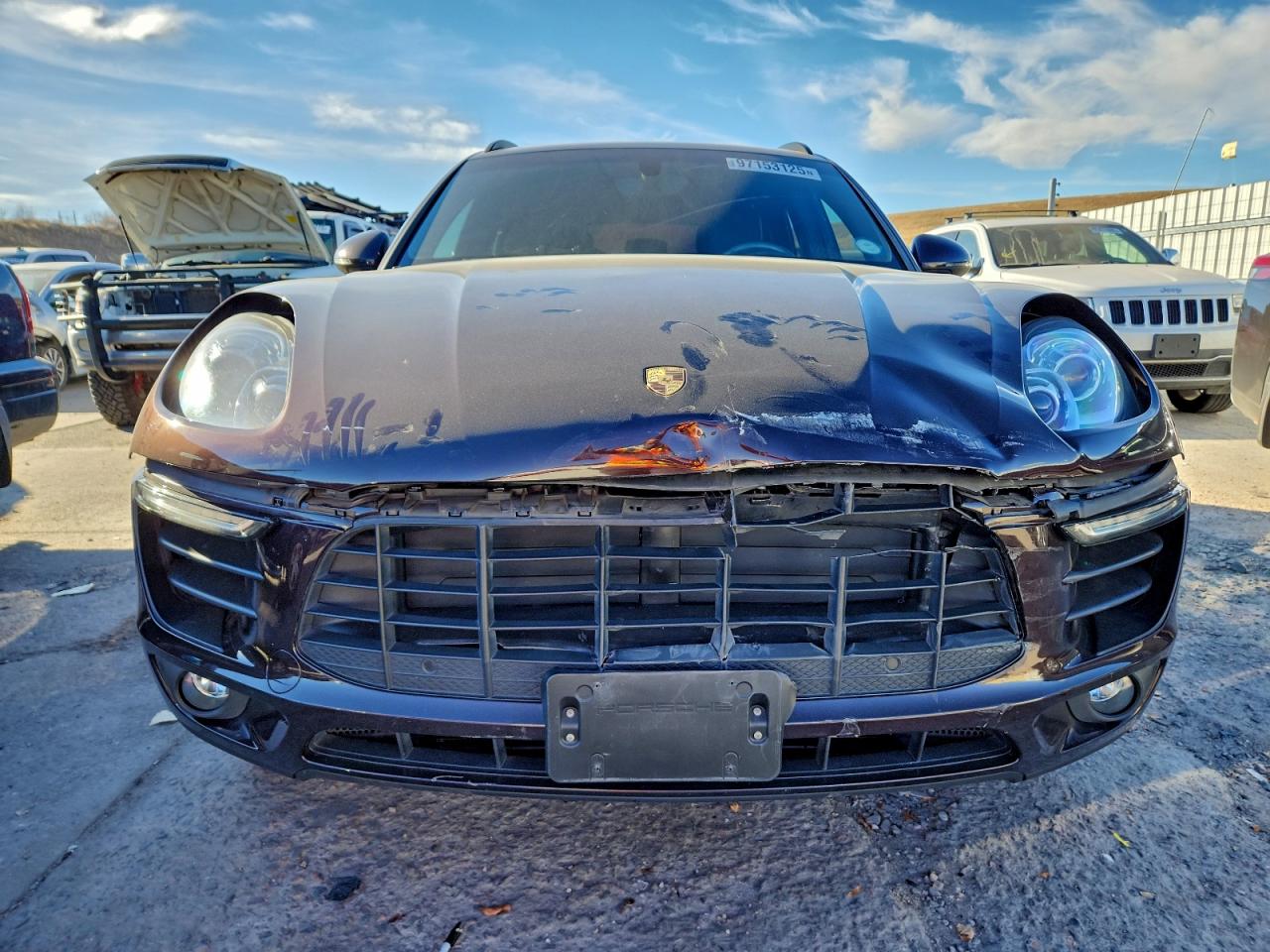 Porsche Macan S Image 2