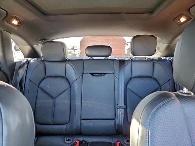 Porsche Macan S Image 13