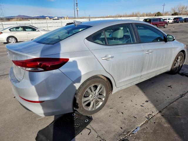 Hyundai ELANTRA Se Image 3