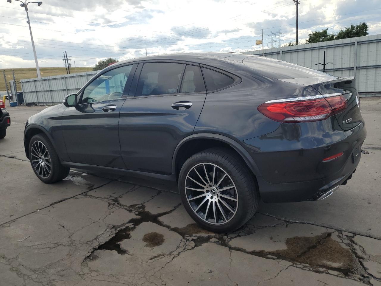 Mercedes-Benz GLC 300 4matic Image 5