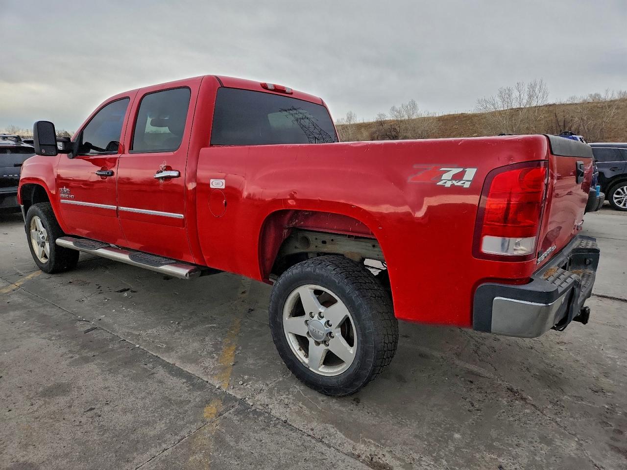 GMC Sierra K2500 Sle Image 6